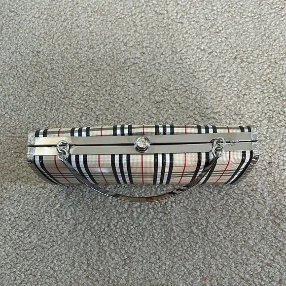 Fashion Plaid Vinyl/Silver Tone Metal Purse - Picture 5 of 10